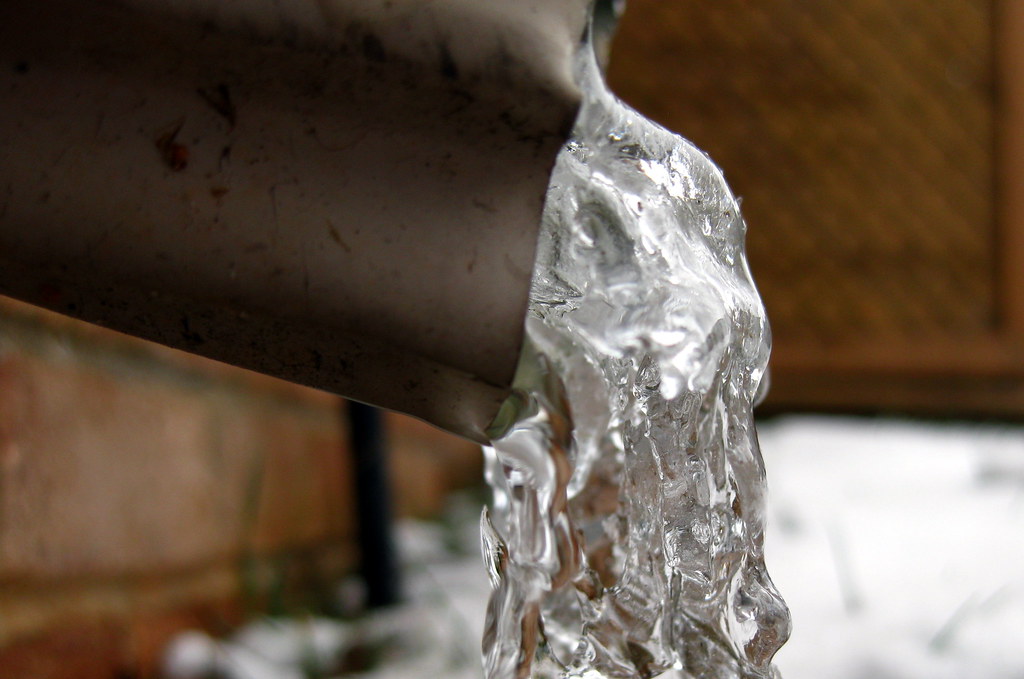 How to Prevent Frozen Pipes This Winter in Northern Virginia